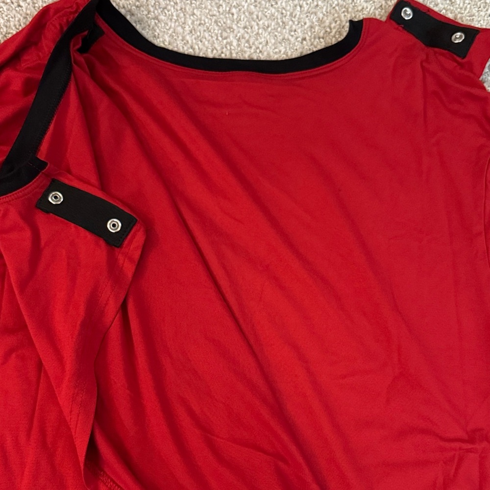 Silverts, Adaptive Clothing, Red with Black Shimmer Floral design Top SZ:L - Picture 4 of 7